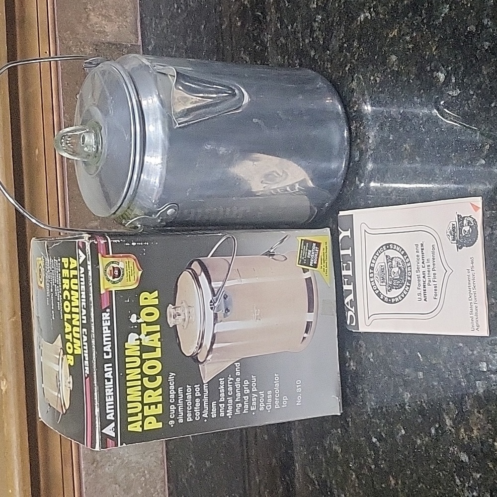 Vintage American Camper Aluminum Percolator 9 Cup Capacity with Box #810